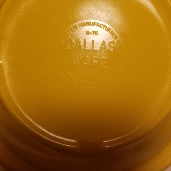 Dallas Ware Set of 4 Yellow Cereal Bowls 7.5" - Picture 6 of 8